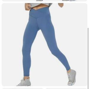 Aerie Offline High Waisted Cross Over Leggings 7/8ths. Brand new with tags.